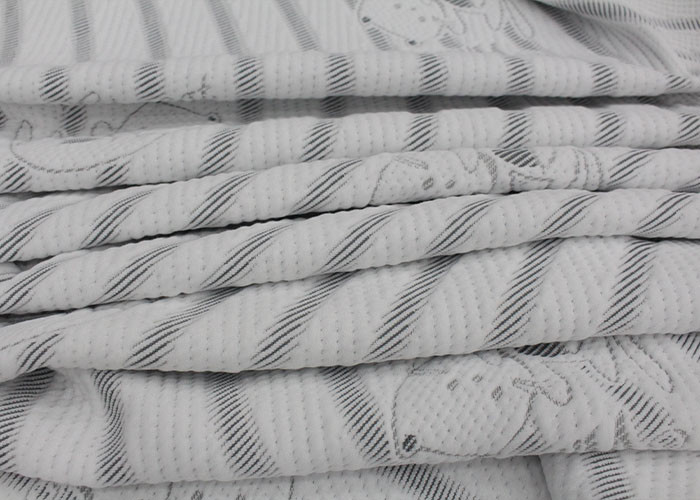 WHOLESALE COLOR  WHITE FABRICS 100 POLYESTER KNITTED FABRIC SOFT SKIN PATTERN YARN MATTRESS FABRIC JACQUARD MATTRESS FABRIC
